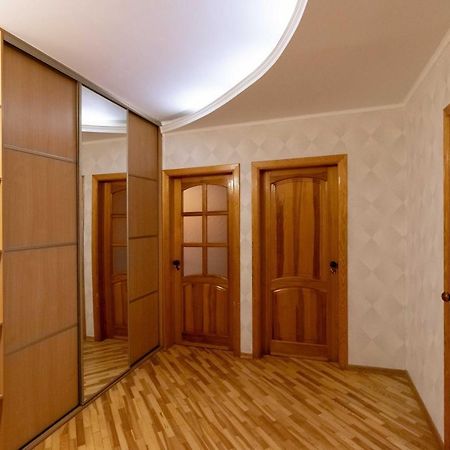 Kvartirkoff Na Ozernaya 8 Kijów Zewnętrze zdjęcie
