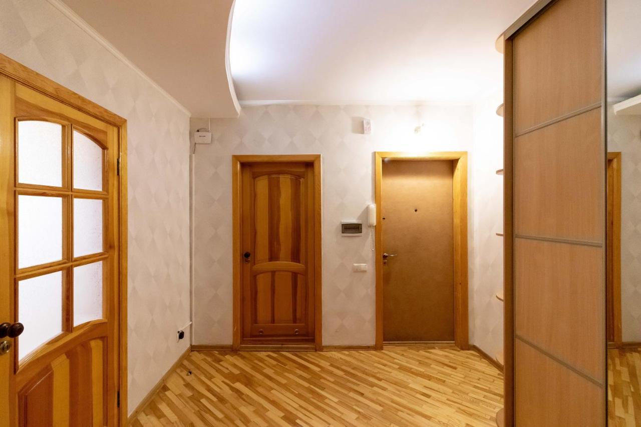 Kvartirkoff Na Ozernaya 8 Kijów Zewnętrze zdjęcie